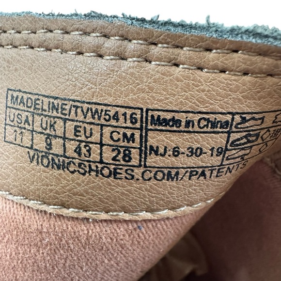 Vionic Waterproof Madeline Greige Suede Ankle Boot Bootie with Tassel Size 11 - Picture 9 of 13